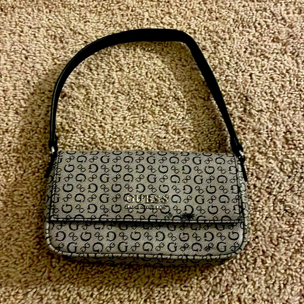 Faux GUESS hand bag